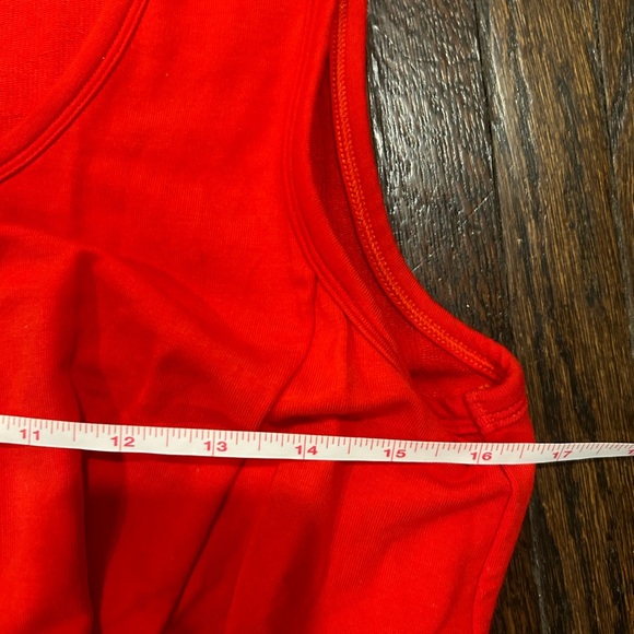 NWT CAbi Sleeveless Knotted Tank - Picture 5 of 6